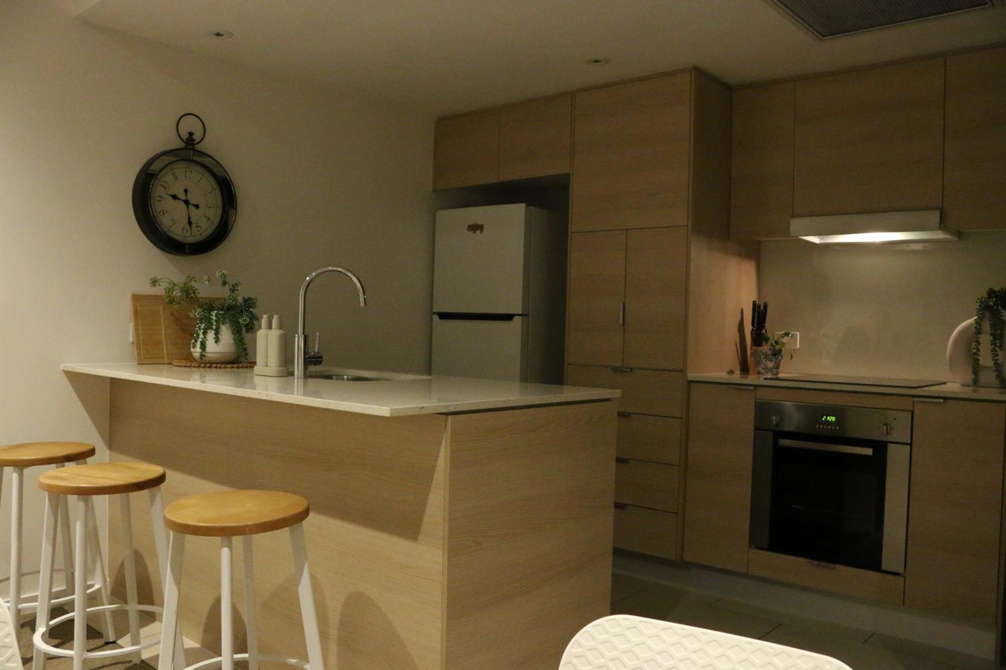 Broadbeach Stunner Modern And Central Gold Coast Bagian luar foto