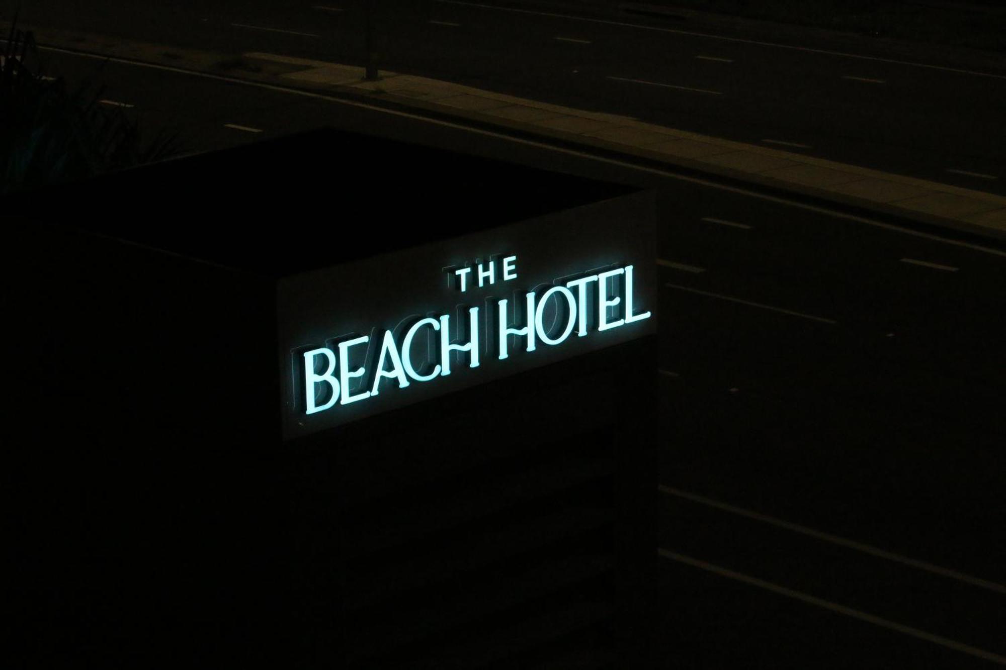 Broadbeach Stunner Modern And Central Gold Coast Bagian luar foto
